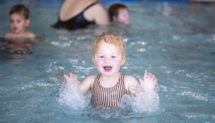 ZWTIJ_Baby-peuterzwemmen_lekker spetteren